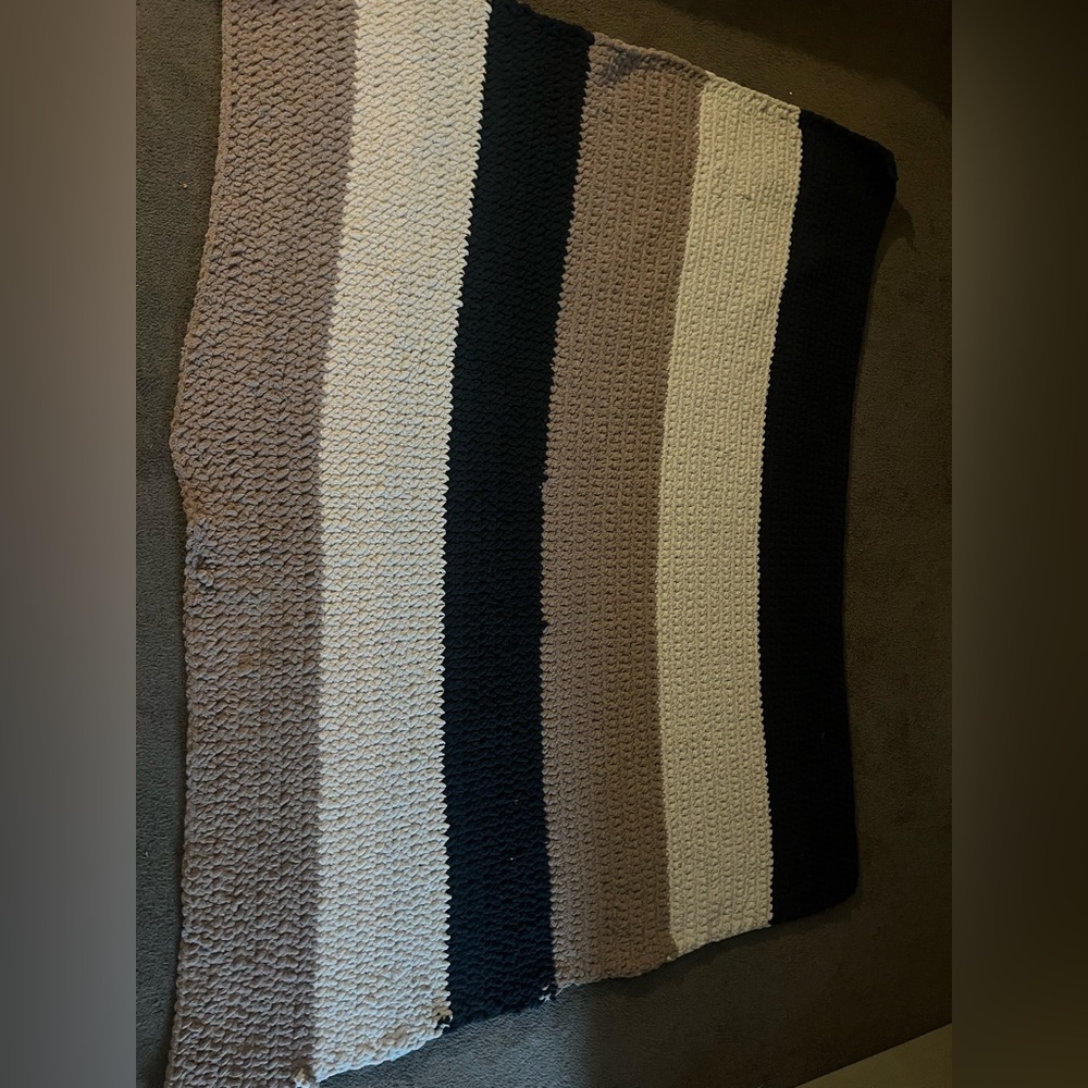 Handmade Super chunky blanket 83” by the 65”